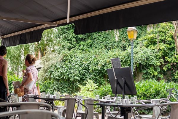 Les Ecuries du Pré Carré