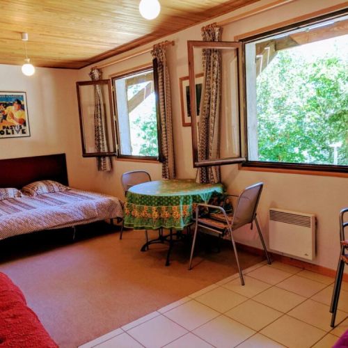 Downstairs large bedroom