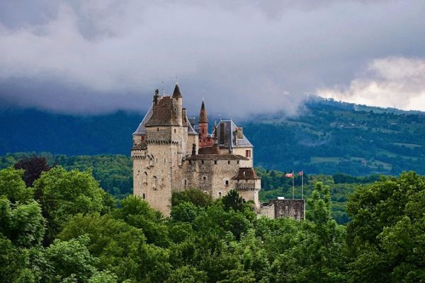 Château de Menthon-Saint-Bernard