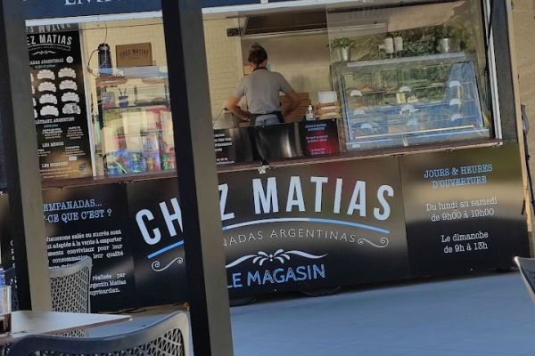 Les Commerces De La Bastide